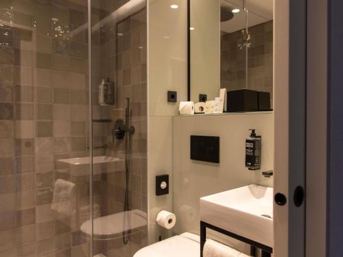 Premium Room with Terrace del hotel Ibis Styles Lisboa Aeroporto. Foto 4