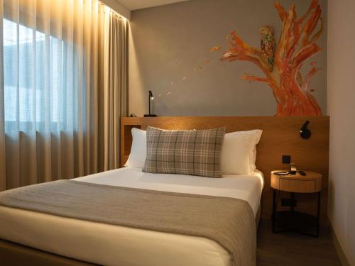 Habitación Estandar del hotel Ibis Styles Lisboa Aeroporto. Foto 2