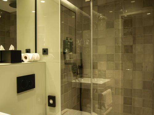Suite Deluxe del hotel Ibis Styles Lisboa Aeroporto. Foto 5