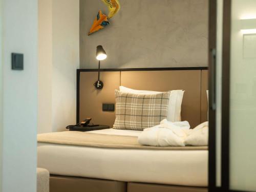 Suite Deluxe del hotel Ibis Styles Lisboa Aeroporto. Foto 6