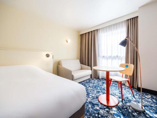 Pop Double Room with Sofa Bed del hotel Greet Paris 13 Porte D'Italie. Foto 1