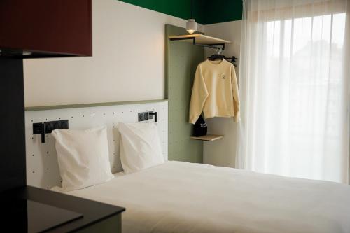 Habitación Estándar - 1 cama doble del hotel and hotel All Suites Paris 13 Porte d'Italie. Foto 5