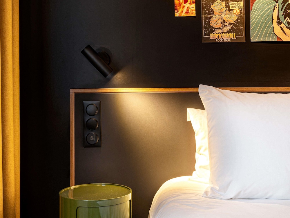 Habitación Standard con 2 camas individuales del hotel Ibis Styles Paris Villejuif. Foto 5