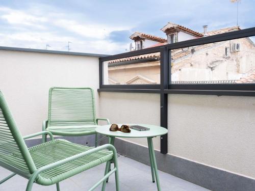 Habitación Doble Estándar con Terraza del hotel Ibis budget Logroño Centro. Foto 6