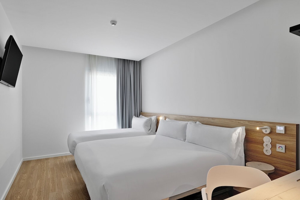 Habitación Triple del hotel B&B HOTEL Leiria Fatima