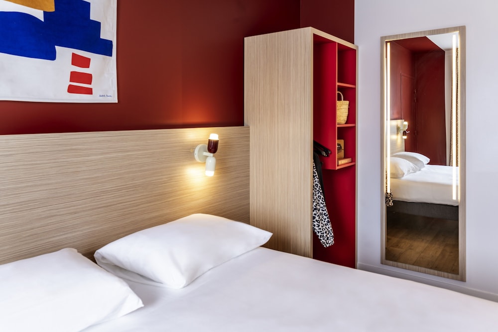Habitación Comfort con 1 cama doble del hotel Ibis Styles Prévessin Genève Aéroport. Foto 7