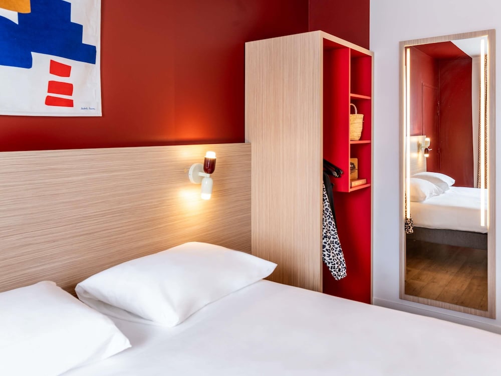 Habitacion Standard con 1 cama doble del hotel Ibis Styles Prévessin Genève Aéroport. Foto 6
