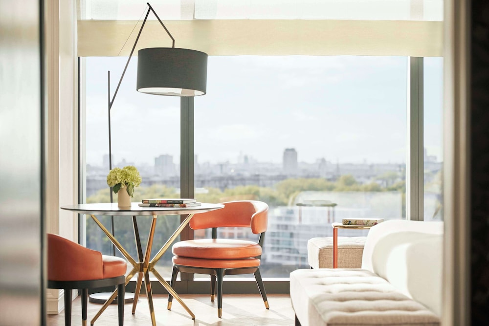 Habitación King Deluxe del hotel Park Hyatt London River Thames. Foto 1