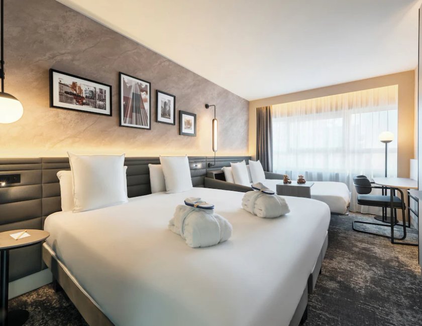 Habitación doble 1 Cama king Business Sofá Cama incluido del hotel Novotel Paris La Défense Nanterre. Foto 1