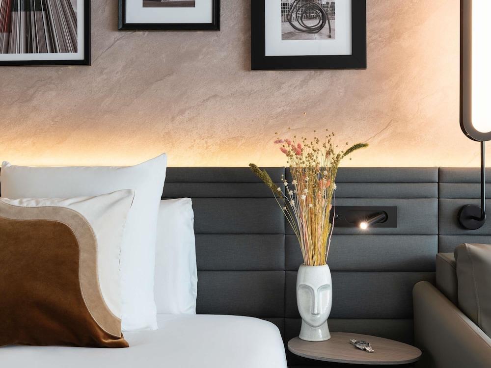 Estudio del hotel Novotel Paris La Défense Nanterre. Foto 4