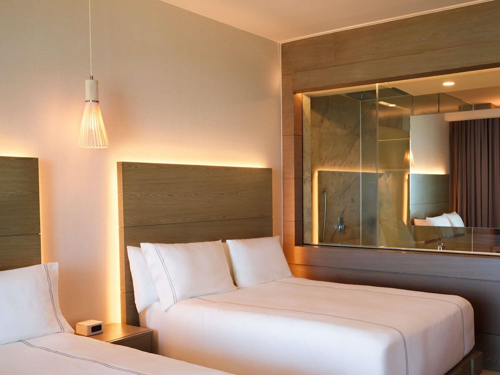 SLS ELITE DOS CAMAS DE MATRIMONIO del hotel SLS Playa Mujeres – ALL Inclusive Collection