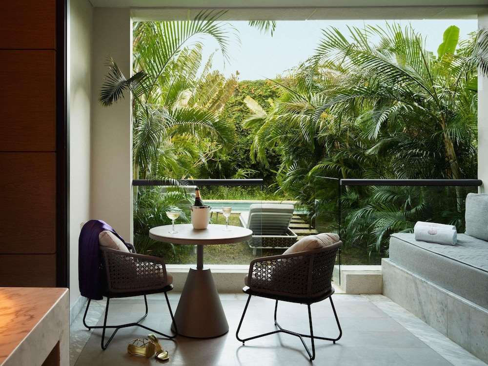 CAPTIVATE: APARTAMENTO FAMILIAR DE DOS DORMITORIOS CON ACCESO DIRECTO A LA PISCINA del hotel SLS Playa Mujeres – ALL Inclusive Collection. Foto 4