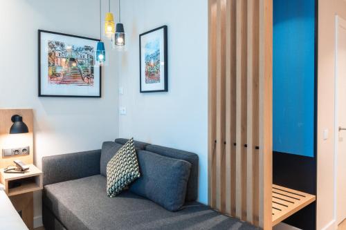 Habitación Premium con cama grande y sofá cama del hotel Holiday Inn Braga, an IHG