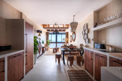 Two - storey Deluxe Apartment with shared terrace and Oceanview del hotel Bahía Luxury. Foto 25