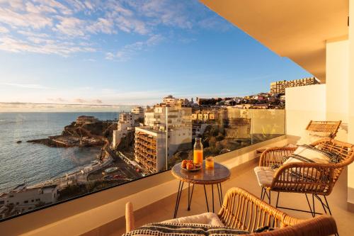 One - Bedroom Luxury Apartment with Balcony and Oceanview del hotel Bahía Luxury. Foto 14