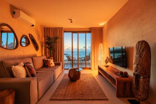 One - Bedroom Luxury Apartment with Balcony and Oceanview del hotel Bahía Luxury. Foto 21