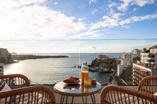 One - Bedroom Luxury Apartment with Balcony and Oceanview del hotel Bahía Luxury. Foto 23