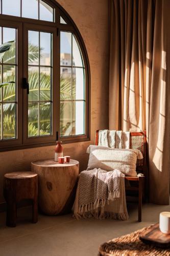 One - Bedroom Deluxe Apartment with Veranda and Ocean View del hotel Bahía Luxury. Foto 7