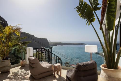 One - Bedroom Deluxe Apartment with Veranda and Ocean View del hotel Bahía Luxury. Foto 10