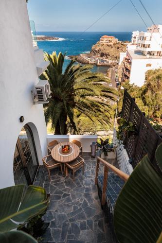 One - Bedroom Deluxe Apartment with Veranda and Ocean View del hotel Bahía Luxury. Foto 11