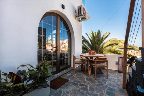One - Bedroom Deluxe Apartment with Veranda and Ocean View del hotel Bahía Luxury. Foto 20