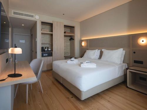 Habitación Doble Privilege del hotel Mercure Ponta Delgada Azores. Foto 3