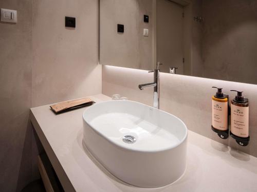 Privilege Luxe Double Room del hotel Mercure Ponta Delgada Azores. Foto 3
