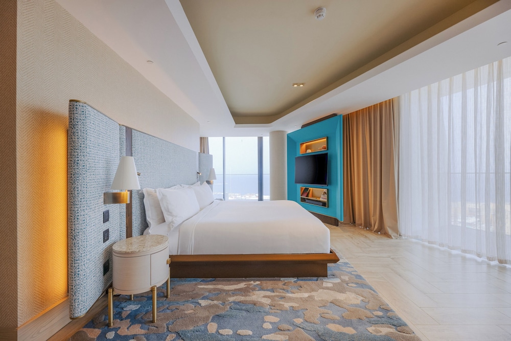 Suite Extra ME+ Vistas al Mar del hotel ME Malta