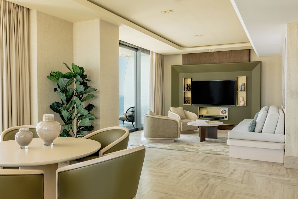 Suite Beyond ME+ del hotel ME Malta. Foto 3