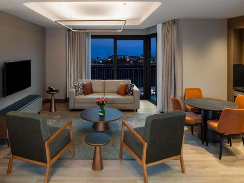 Apartamento Deluxe de 1 dormitorio del hotel Mövenpick Living Istanbul Saklivadi. Foto 3