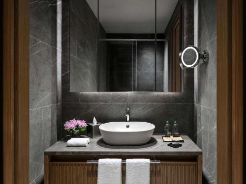 Estudio Superior del hotel Mövenpick Living Istanbul Saklivadi. Foto 5