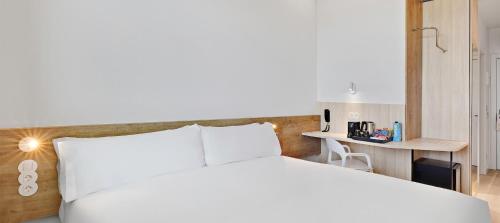 Habitación Doble Superior del hotel Hotel Madrid Tres Cantos. Foto 3