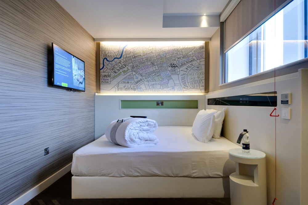 Habitación estándar doble, ducha adaptada del hotel Hub by Premier Inn London King's Cross. Foto 3