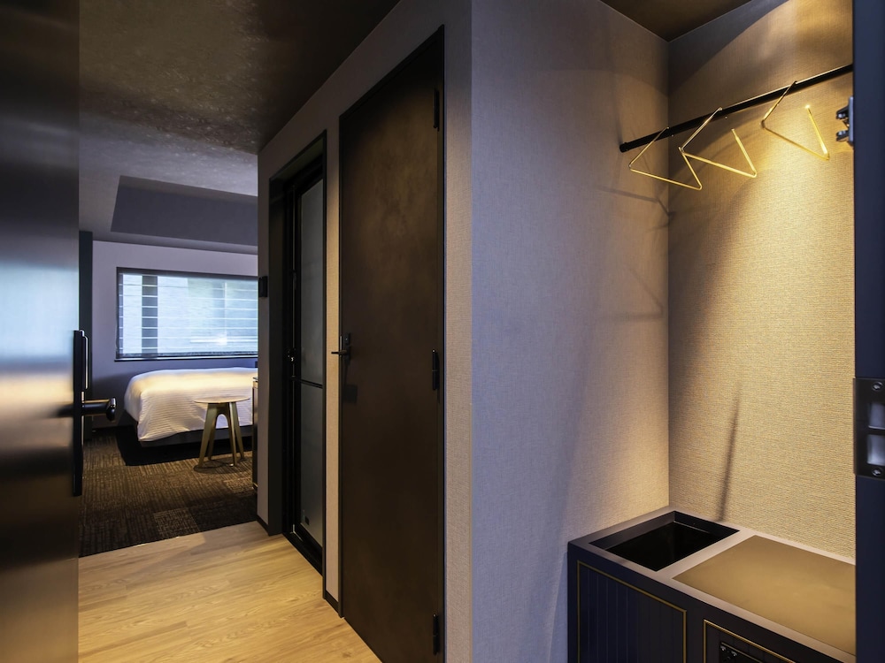 Habitación estándar, 1 cama de matrimonio del hotel Mercure Tokyu Stay Osaka Namba. Foto 5