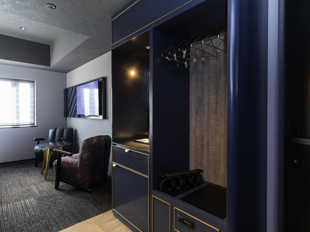 Habitación estándar, 2 camas individuales del hotel Mercure Tokyu Stay Osaka Namba. Foto 3