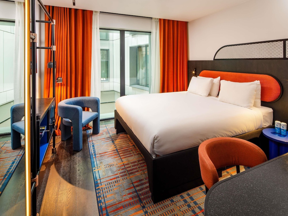 TRIBE Essential Atrium del hotel TRIBE Manchester Airport