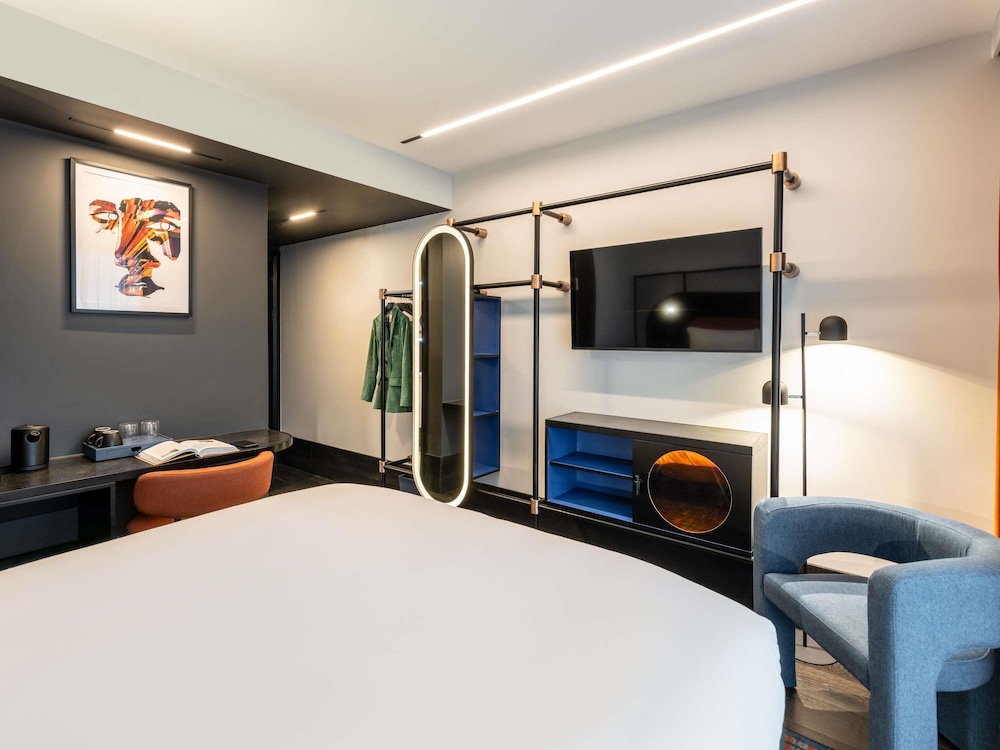 Suite Familiar Estándar con 2 habitaciones comunicadas del hotel TRIBE Manchester Airport. Foto 14