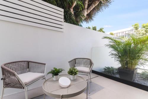 Habitación Doble del hotel La Vega de Ciudad Jardín Suites. Foto 6