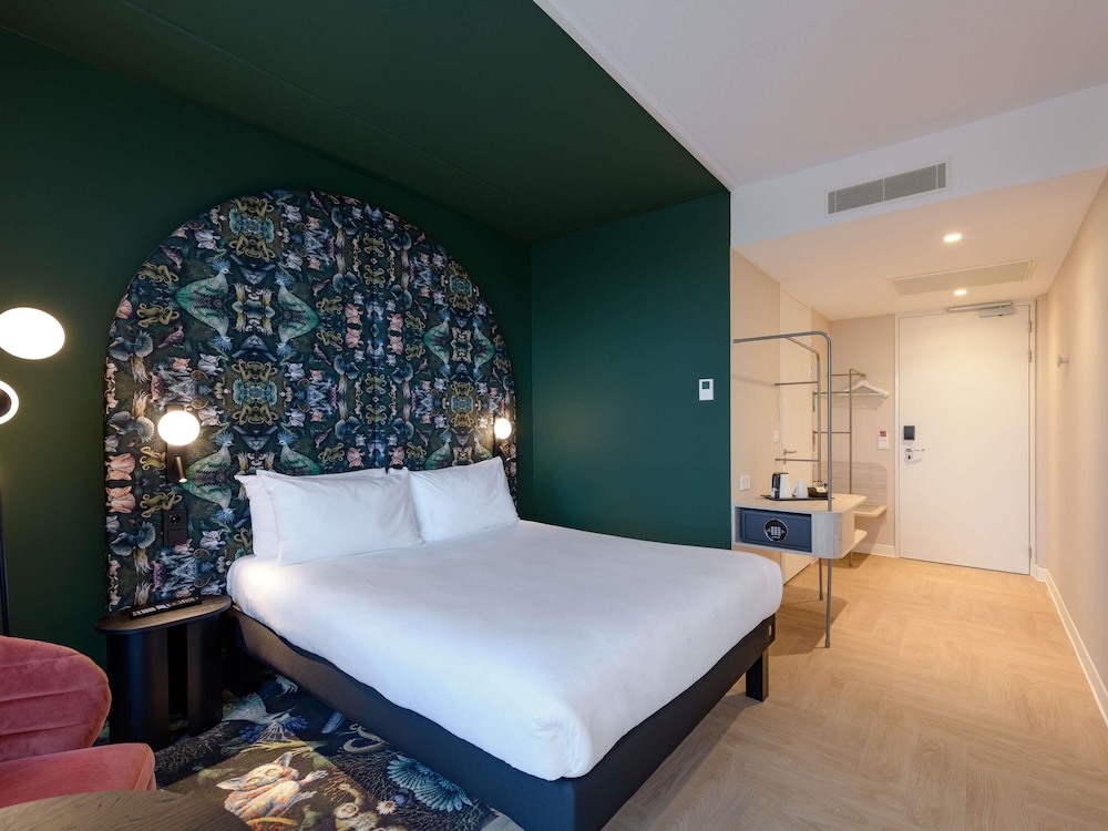 Habitación Estándar con 1 cama doble del hotel Ibis Styles Rotterdam Ahoy. Foto 5