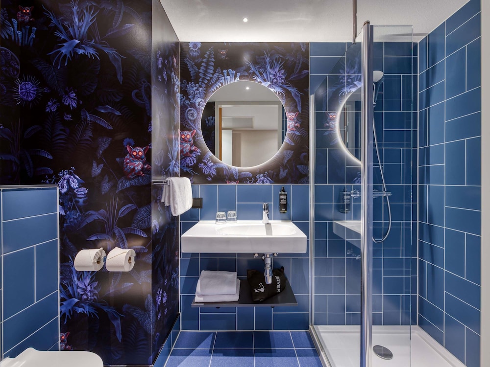Habitación estándar con 2 camas individuales del hotel Ibis Styles Rotterdam Ahoy. Foto 11