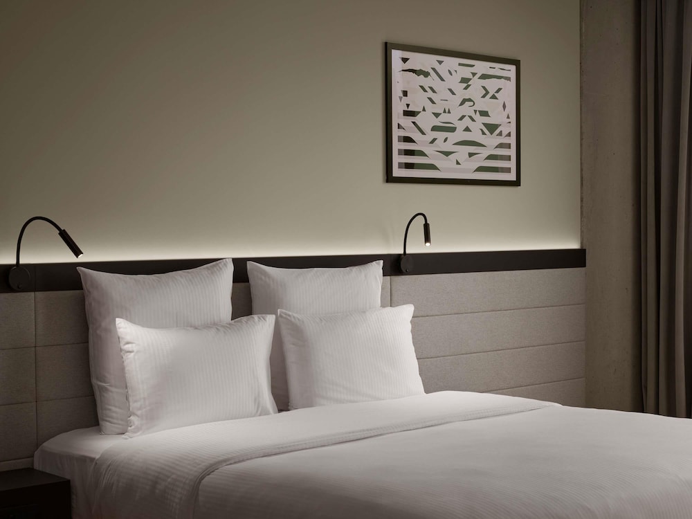 Habitación doble 1 Cama king del hotel Pullman Zagreb. Foto 6