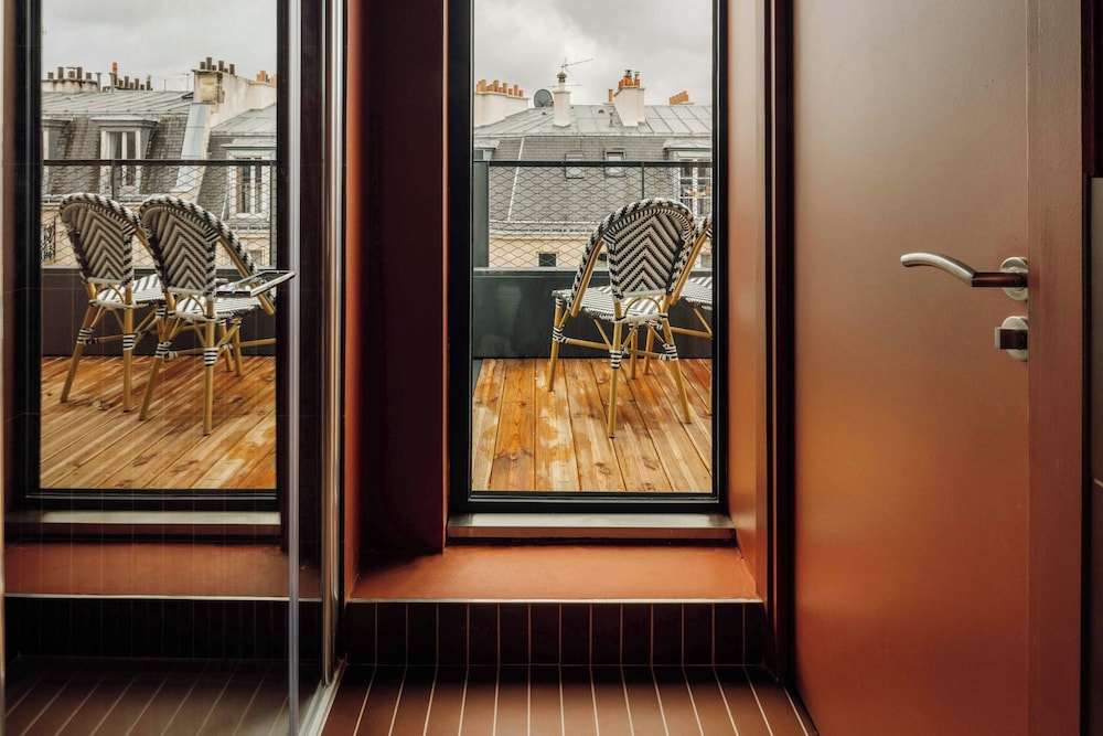 City Studio with Balcony del hotel Le Jardin De Verre by Locke. Foto 6