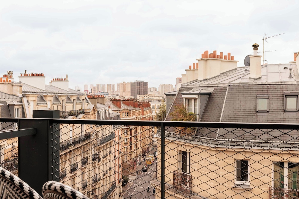 City Studio with Balcony del hotel Le Jardin De Verre by Locke. Foto 7