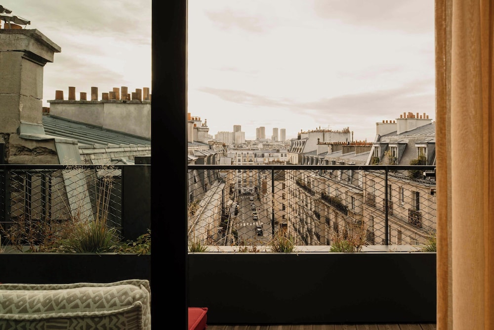 City Studio with Balcony del hotel Le Jardin De Verre by Locke. Foto 8
