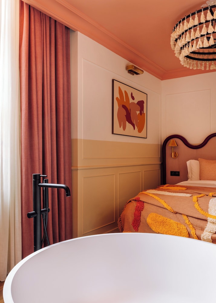 Roseraie Suite del hotel Le Jardin De Verre by Locke. Foto 7