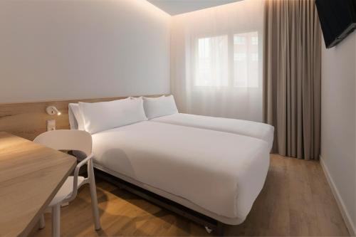 Habitación Doble - 2 camas del hotel BandB MADRID Carabanchel