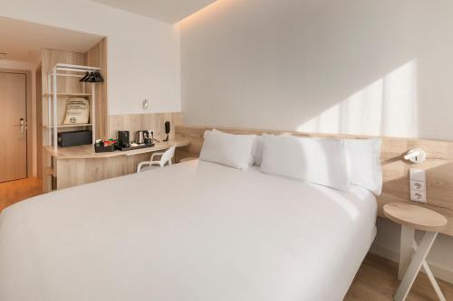 Habitación Doble Superior del hotel BandB MADRID Carabanchel. Foto 2
