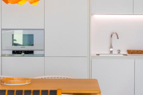 Suite de 1 dormitorio con vistas al mar del hotel Los Jardines de Abama Suites. Foto 1