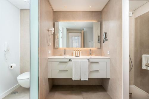 Suite de 1 dormitorio con vistas al mar del hotel Los Jardines de Abama Suites. Foto 16