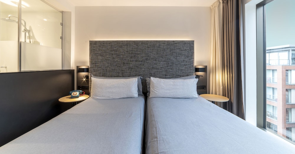 Habitación doble INNSiDE del hotel INNSiDE by Meliá Newcastle. Foto 1